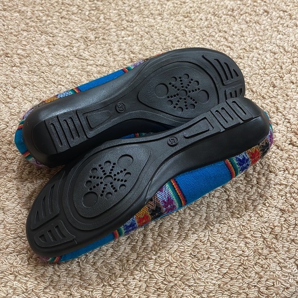Peruvian flats! - Picture 3 of 3